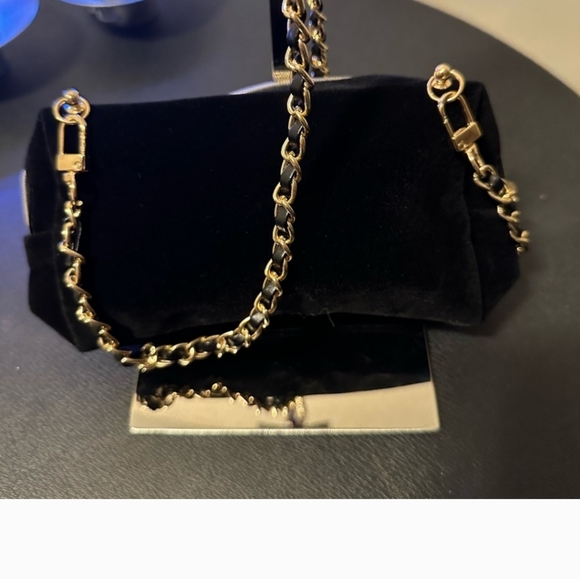 Yves Saint Laurent (YSL) crossbody or shoulder bag - Picture 4 of 9